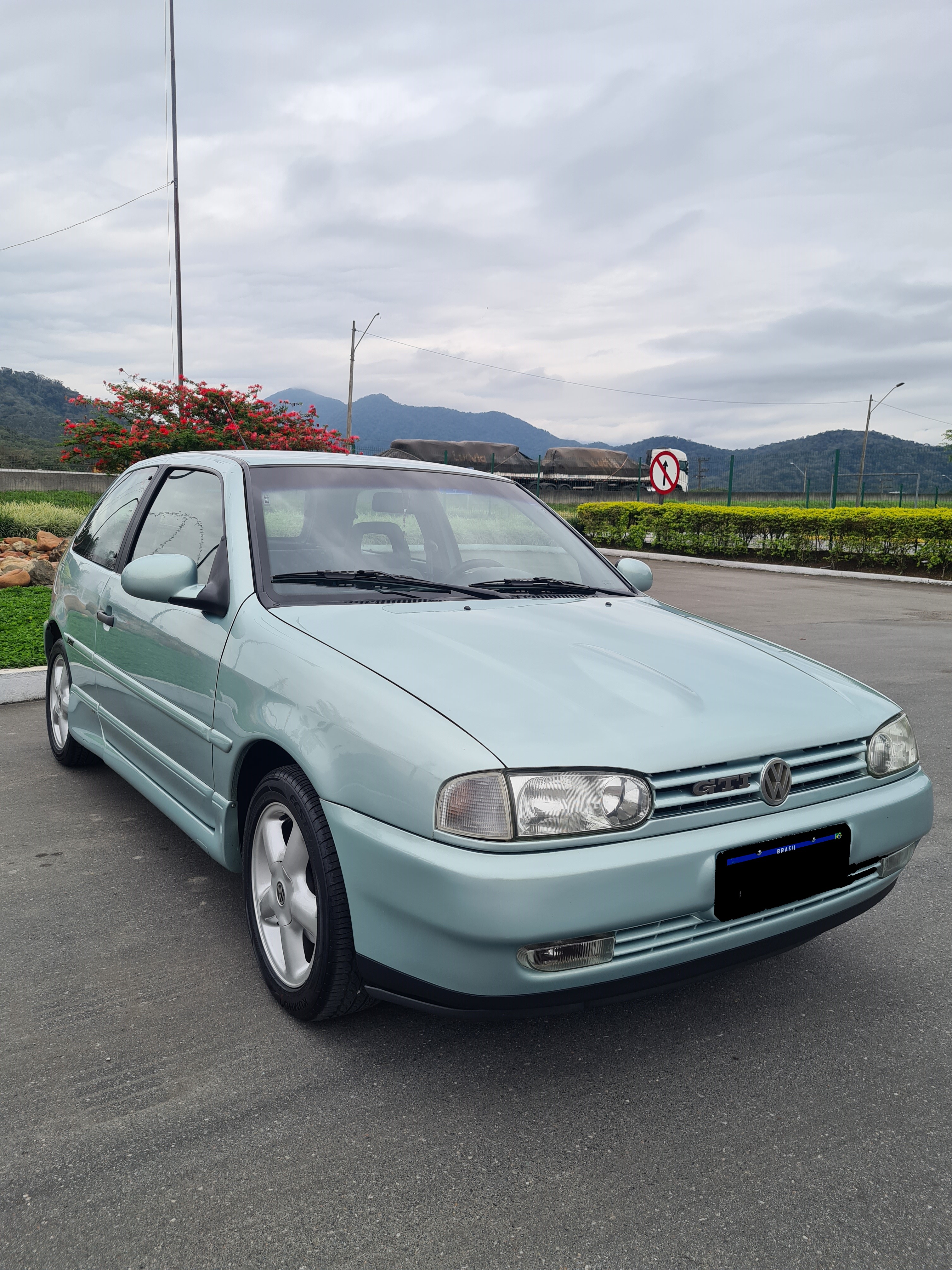 Gol GTi 2000