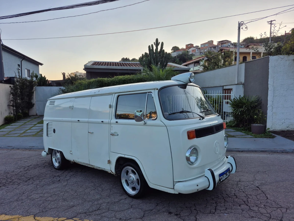 KOMBI FURGÃO