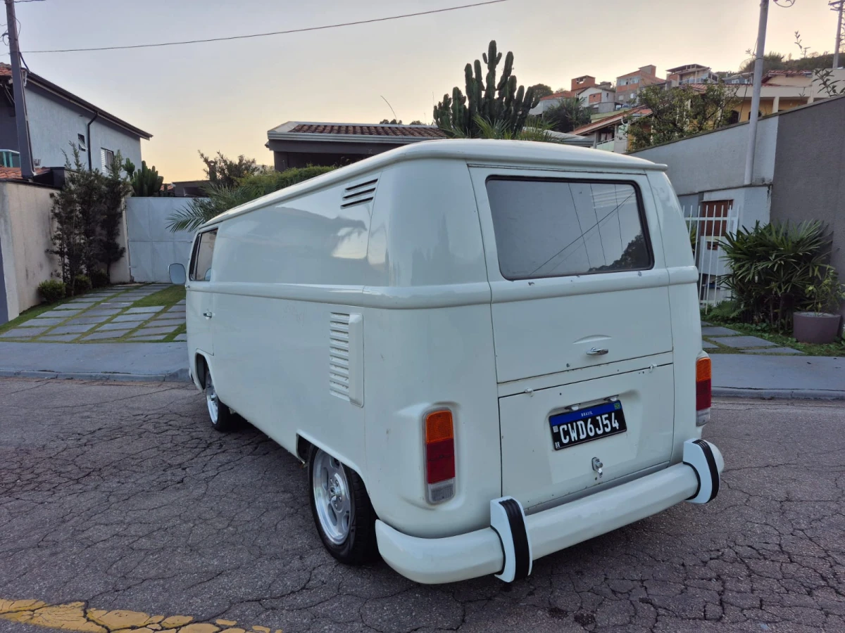 KOMBI FURGÃO