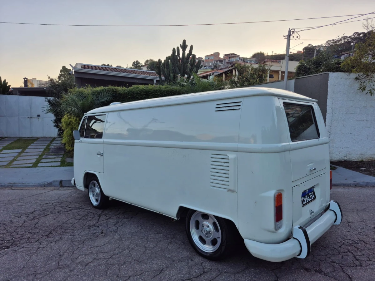 KOMBI FURGÃO